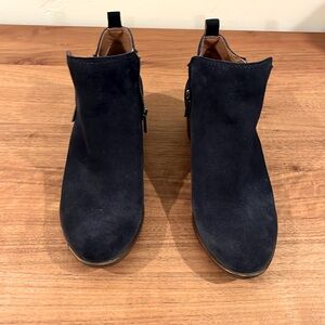 Lucky Brand blue  suede ankle boot with 1 inch heel size 7.5
